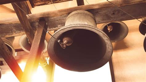 BELLS AND BELLFRAMES .